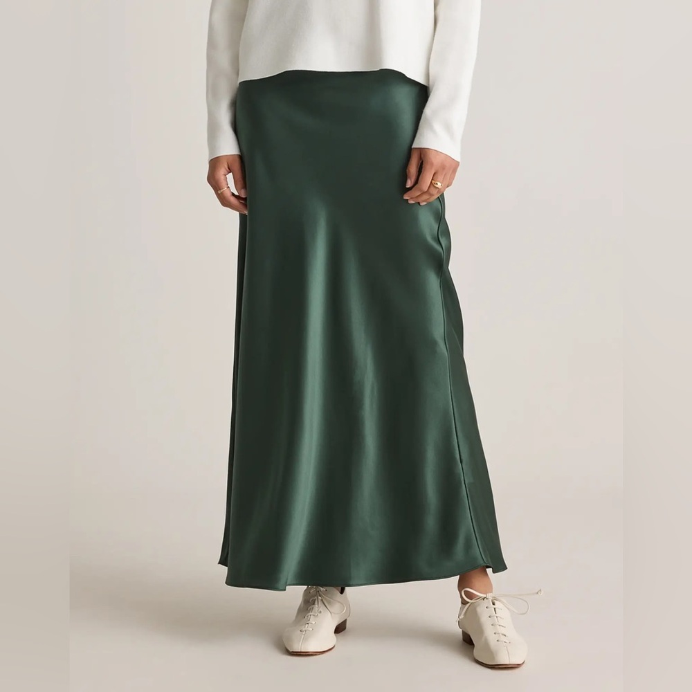 Quince green silk maxi skirt size Small never worn